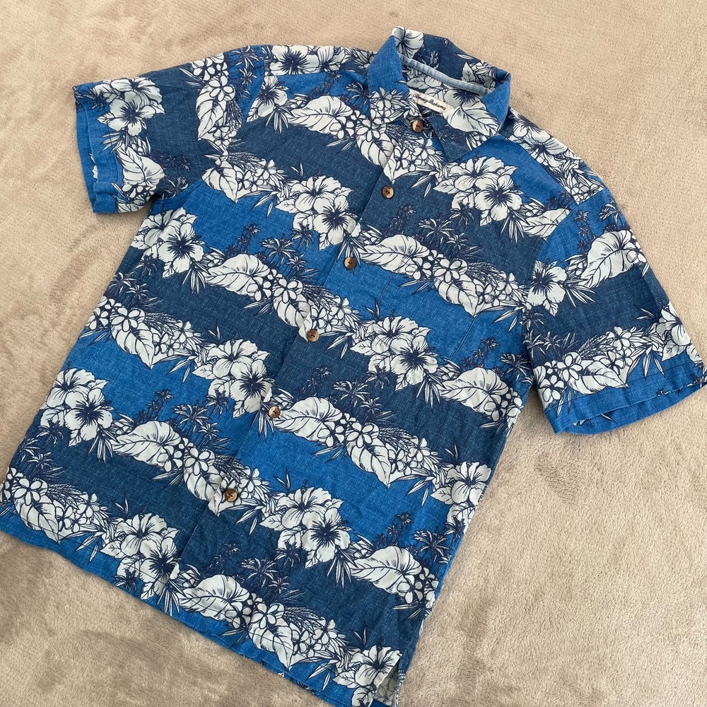 Tommy Bahama Island Zone Shirt Men Small‎ Blue Floral Hawaiian Short Sleeve